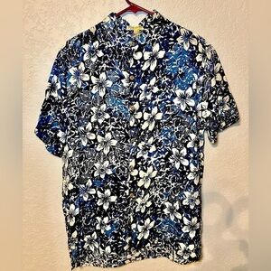 Men’s Pineapples brand Hawaiian shirt NWT SIZE MEDIUM